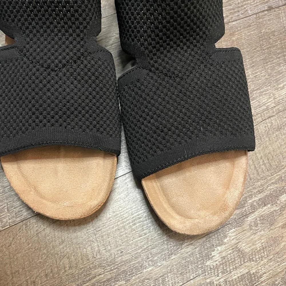 Croft & Barrow‎ Black and Tan Women's Sandals